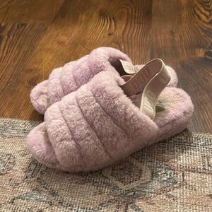 UGG Women's Fluffy Pink Slippers